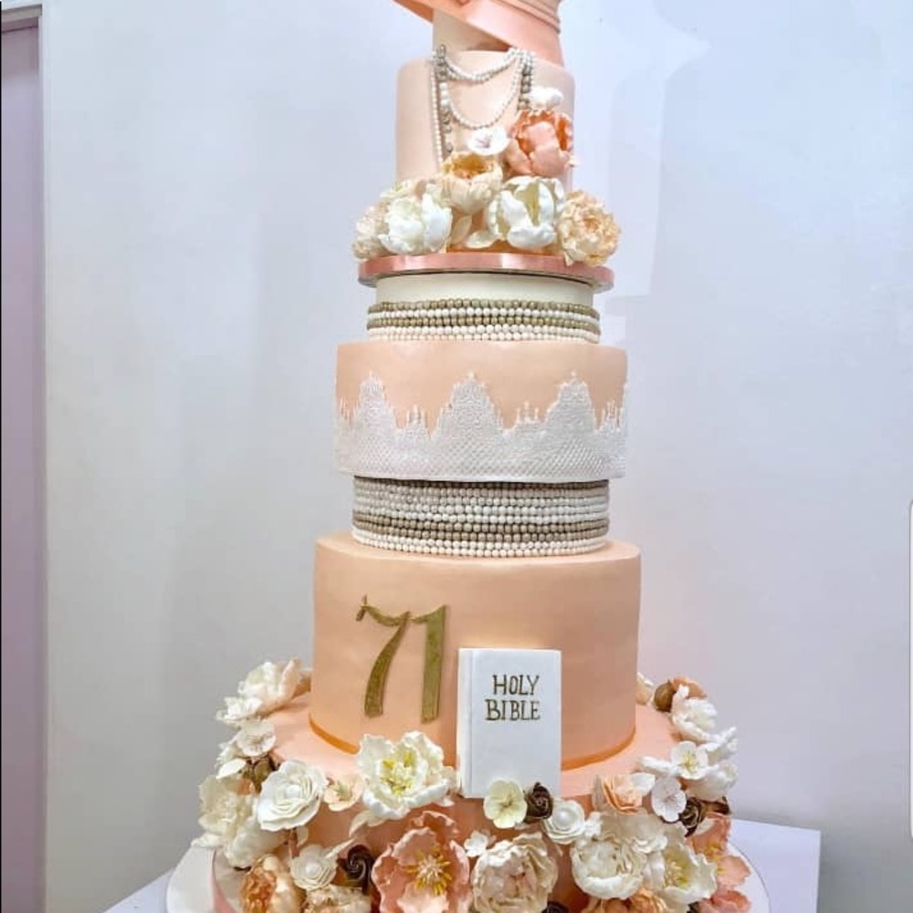 Cake - Picture 3 of 3
